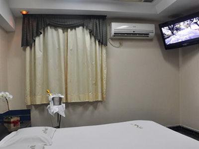 Fênix Hotel 2*